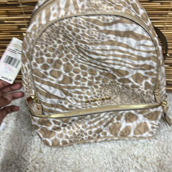Michael Michael Kors Signature Rhea Zip Medium Backpack - Camel Multi - Picture 3 of 4